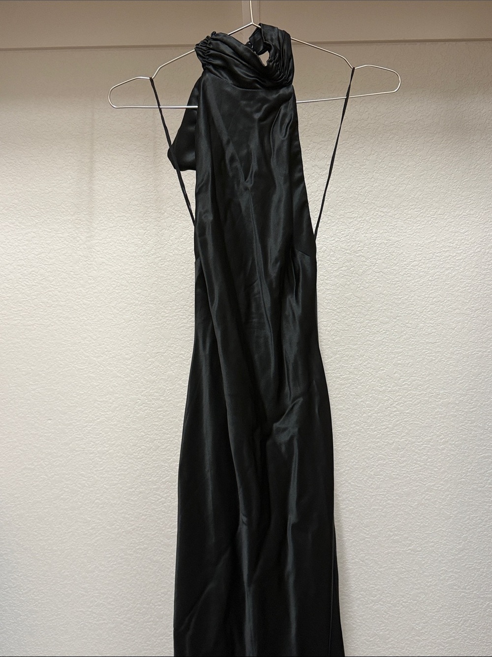 Misha Evianna Satin Gown with Bow - Picture 4 of 13